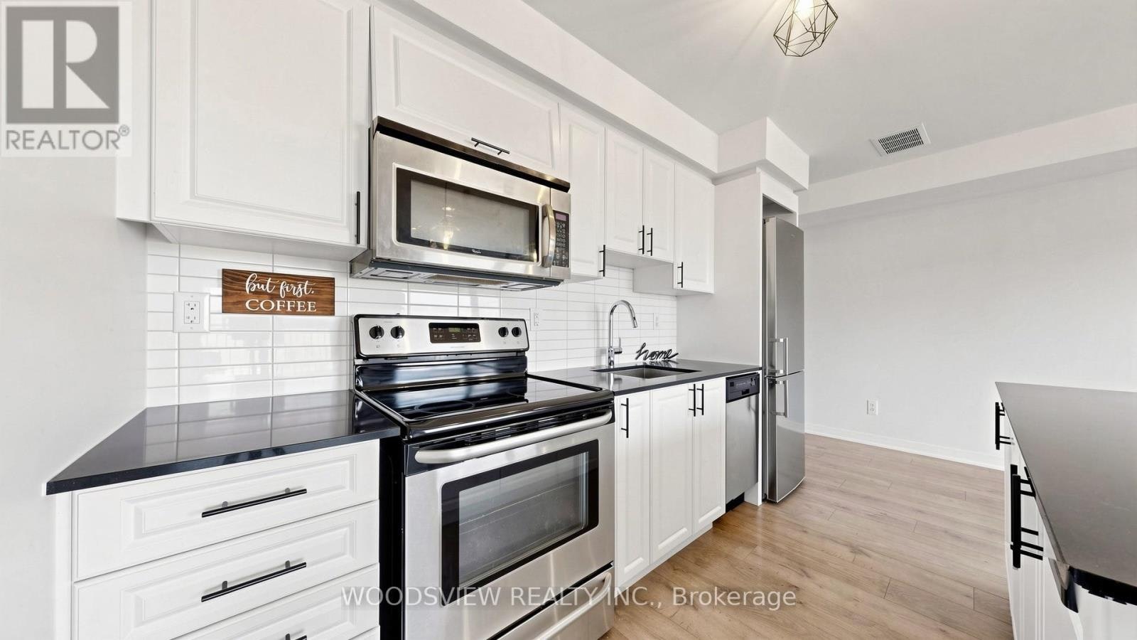 9-185 William Duncan Road, Toronto, ON, M3K 0B7 - 4