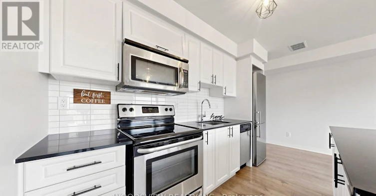9-185 William Duncan Road, Toronto, ON, M3K 0B7 - 4