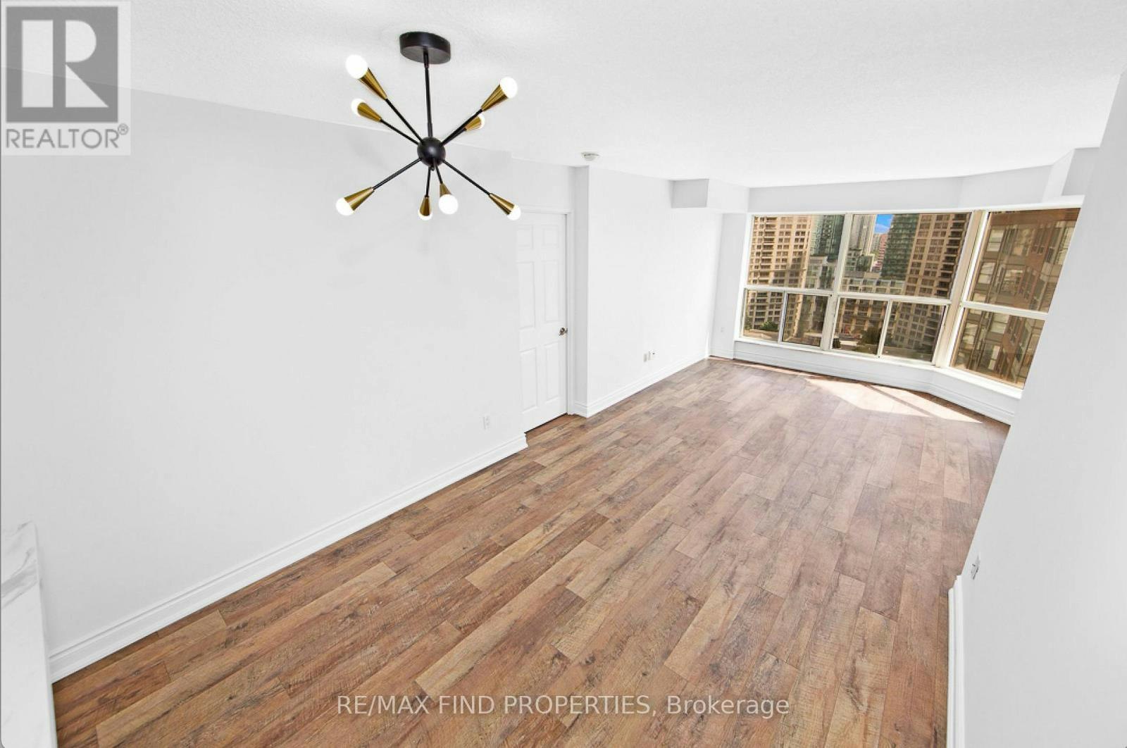 1907-335 Webb Drive, Mississauga, ON, L5B 4A1 - 3