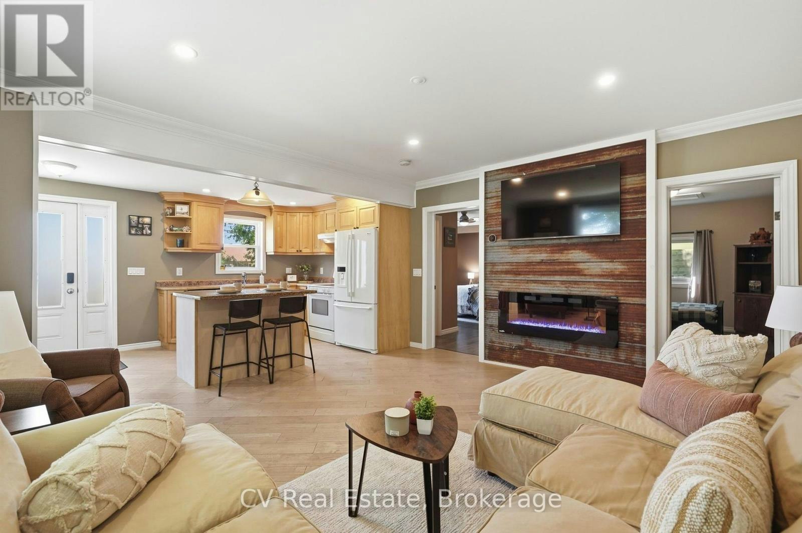 309 High Street, Georgian Bay, ON, P0C 1H0