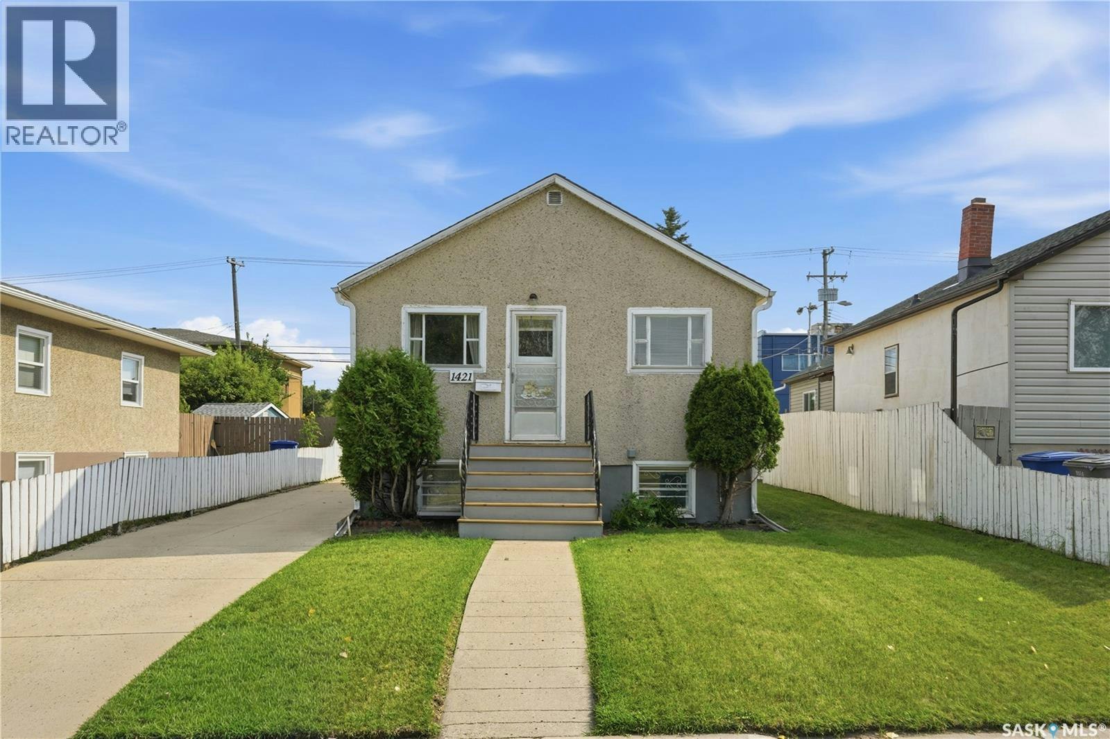 1421 23rd Street W, Saskatoon, SK, S7L 0B1