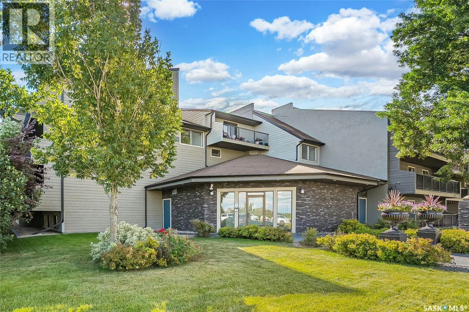 304-2233 St Henry Avenue, Saskatoon, SK, S7M 5K6