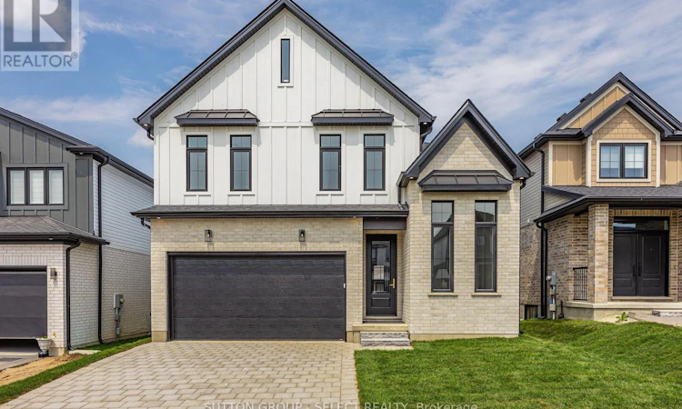 1906 Fountain Grass Drive