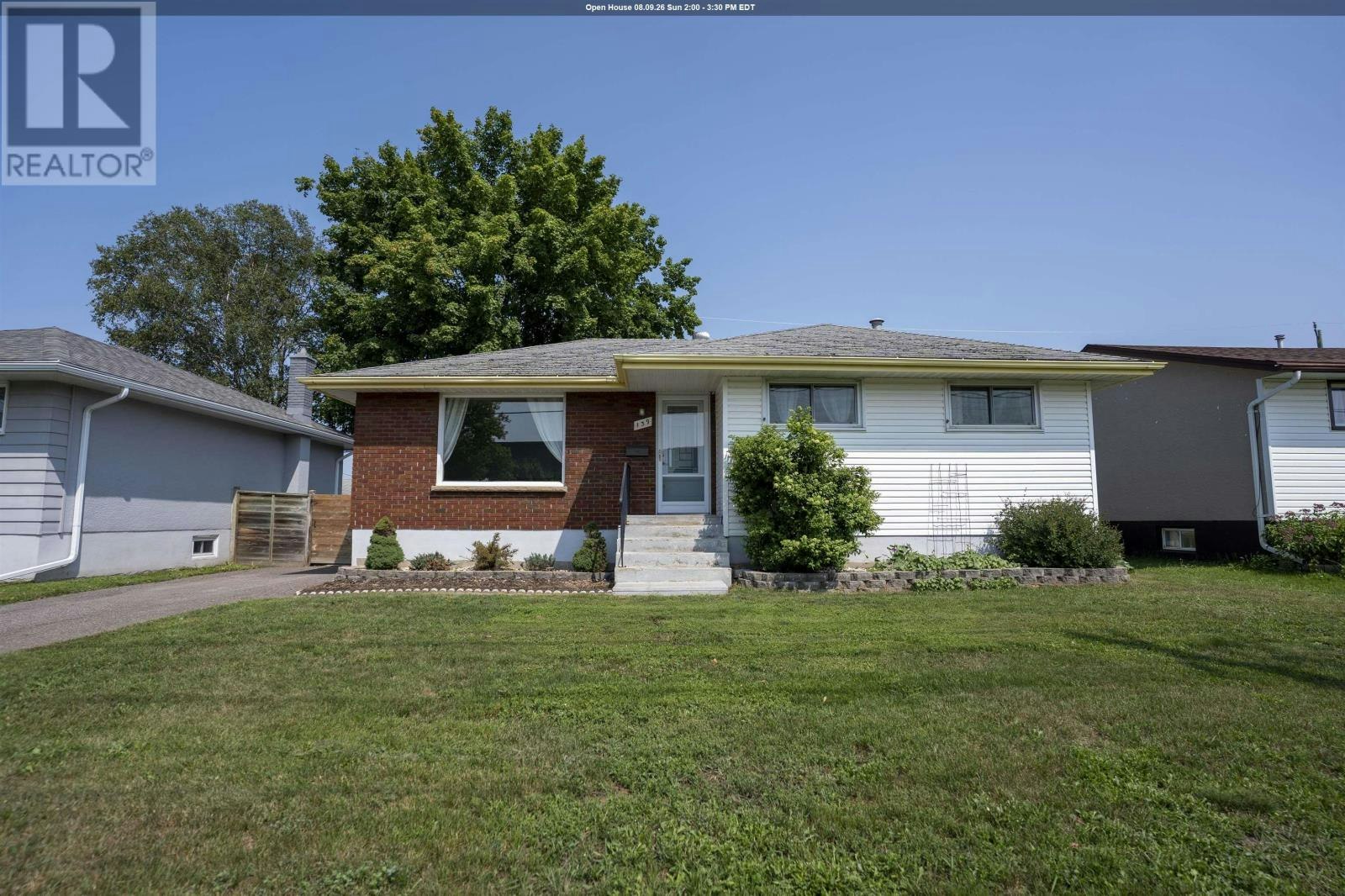 139 Churchill Drive W, Thunder Bay, ON, P7C 1V6