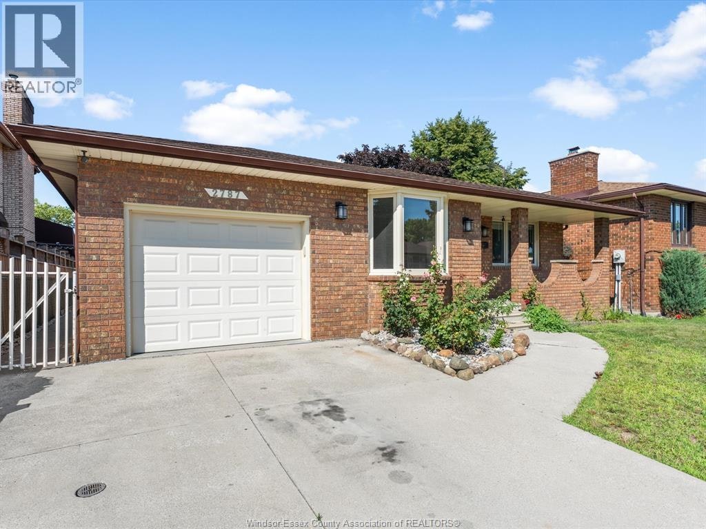 2787 Lionel Drive, Windsor, ON, N8X 4X2