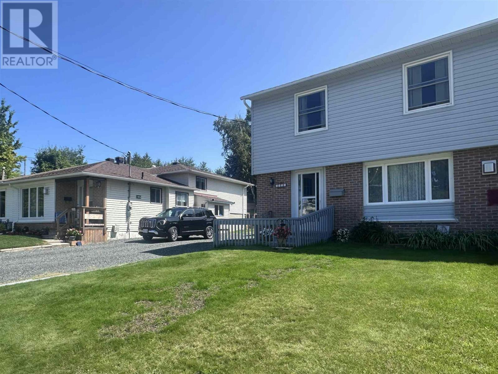 223A Ottawa Avenue, Elliot Lake, ON, P5A 2N1
