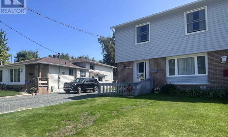 223A Ottawa Avenue