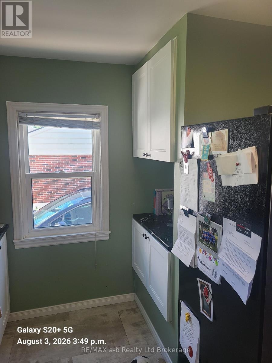 75 South Street, Woodstock, ON, N4S 3L3 - 7
