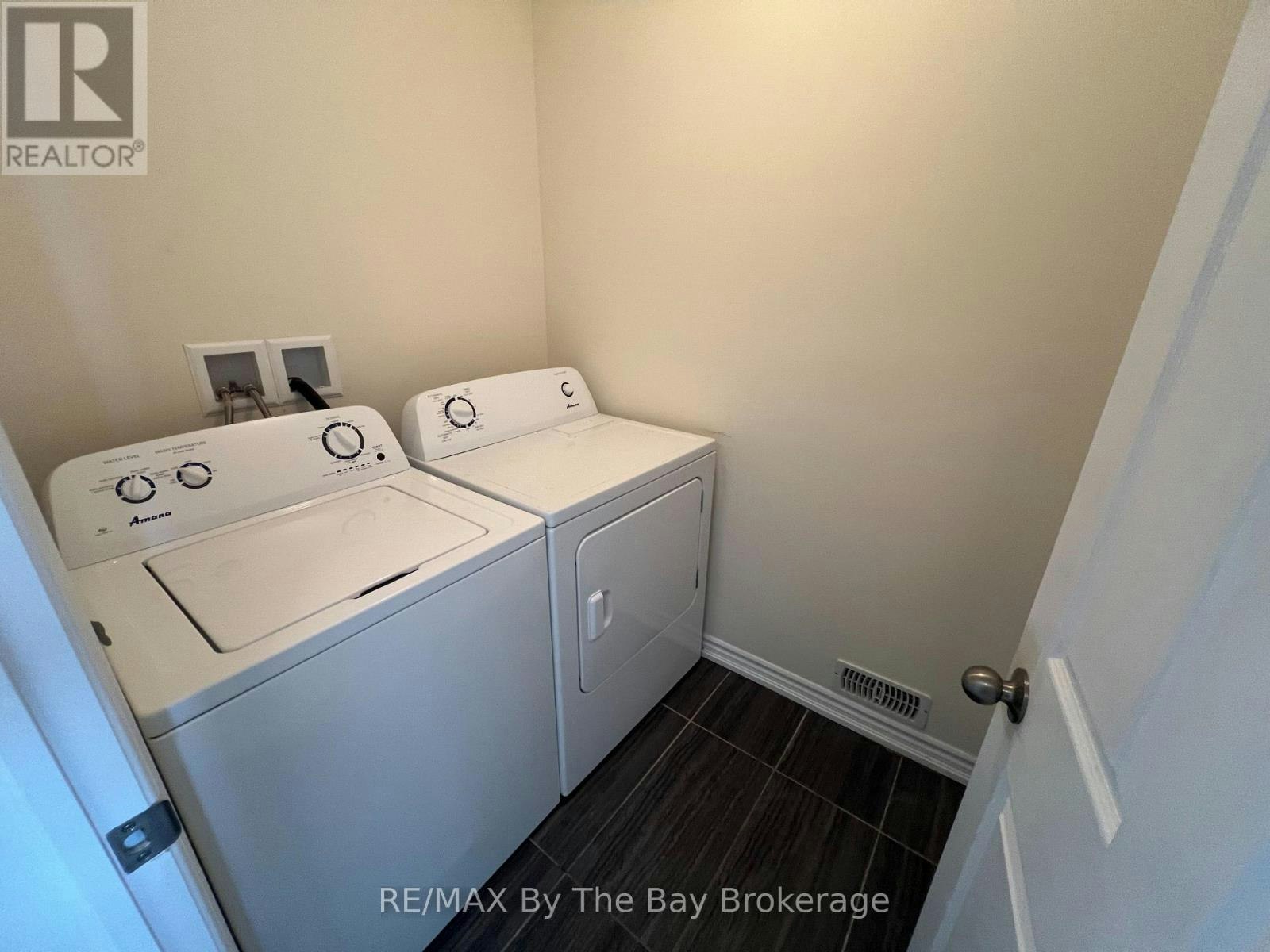 152 Allegra Drive, Wasaga Beach, ON, L9Z 1P0 - 10