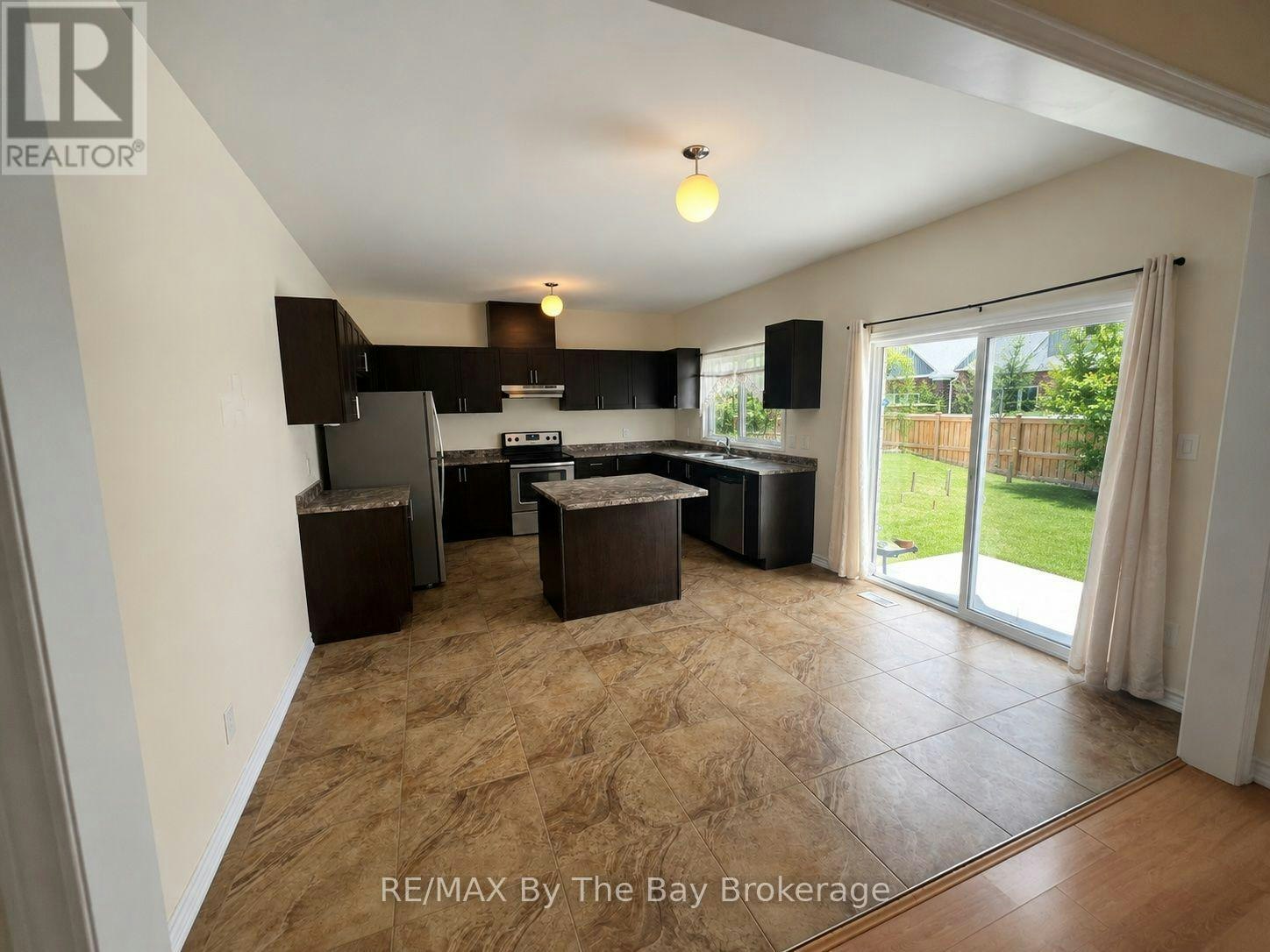 152 Allegra Drive, Wasaga Beach, ON, L9Z 1P0 - 3