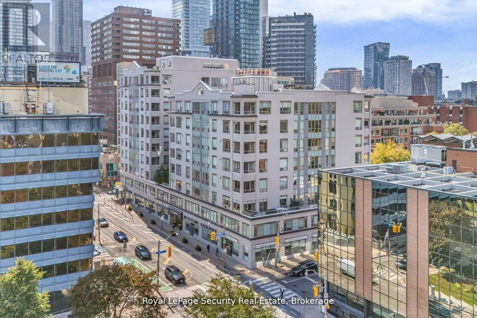 403-980 Yonge Street, Toronto, ON, M4W 3V8