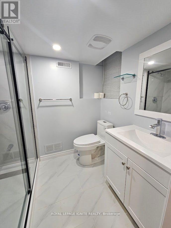 BSMT-29 Wyndcliff Crescent, Toronto, ON, M4A 2J9 - 17