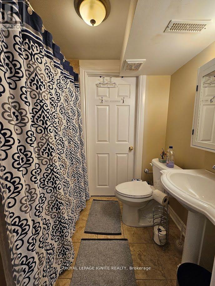 BSMT-29 Wyndcliff Crescent, Toronto, ON, M4A 2J9 - 9