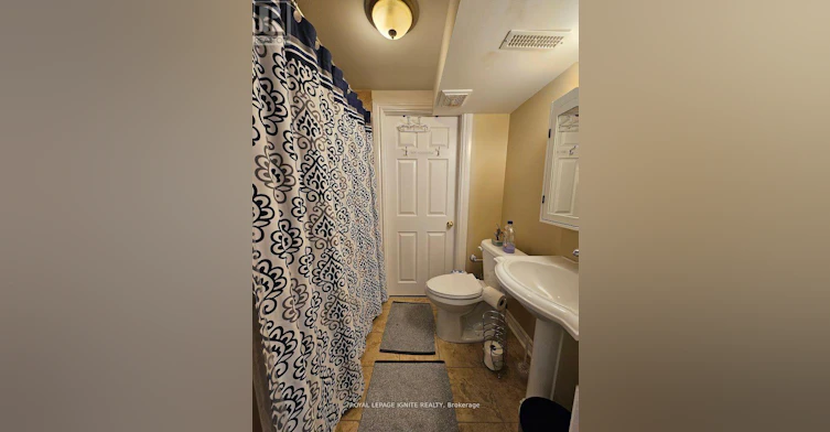 BSMT-29 Wyndcliff Crescent, Toronto, ON, M4A 2J9 - 9