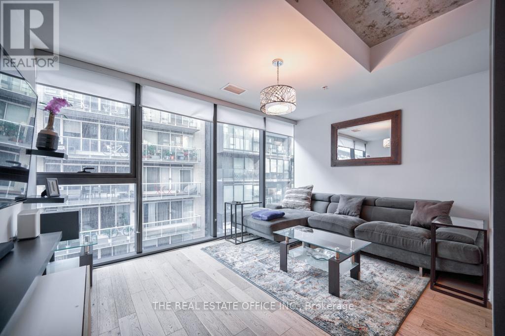 331-629 King Street W, Toronto, ON, M5V 0G9