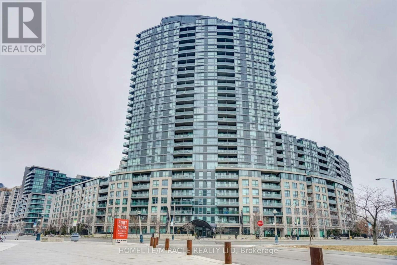 2310-231 Fort York Boulevard, Toronto, ON, M5V 1B1