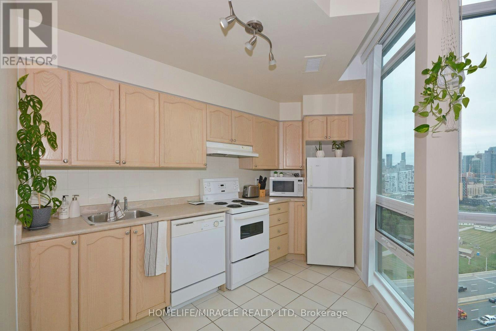 2310-231 Fort York Boulevard, Toronto, ON, M5V 1B1 - 7