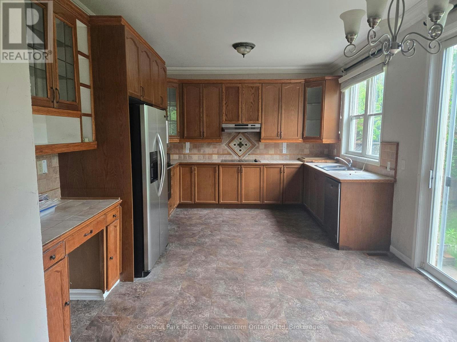 147 Baggs Crescent, Cambridge, ON, N1T 2E8 - 2