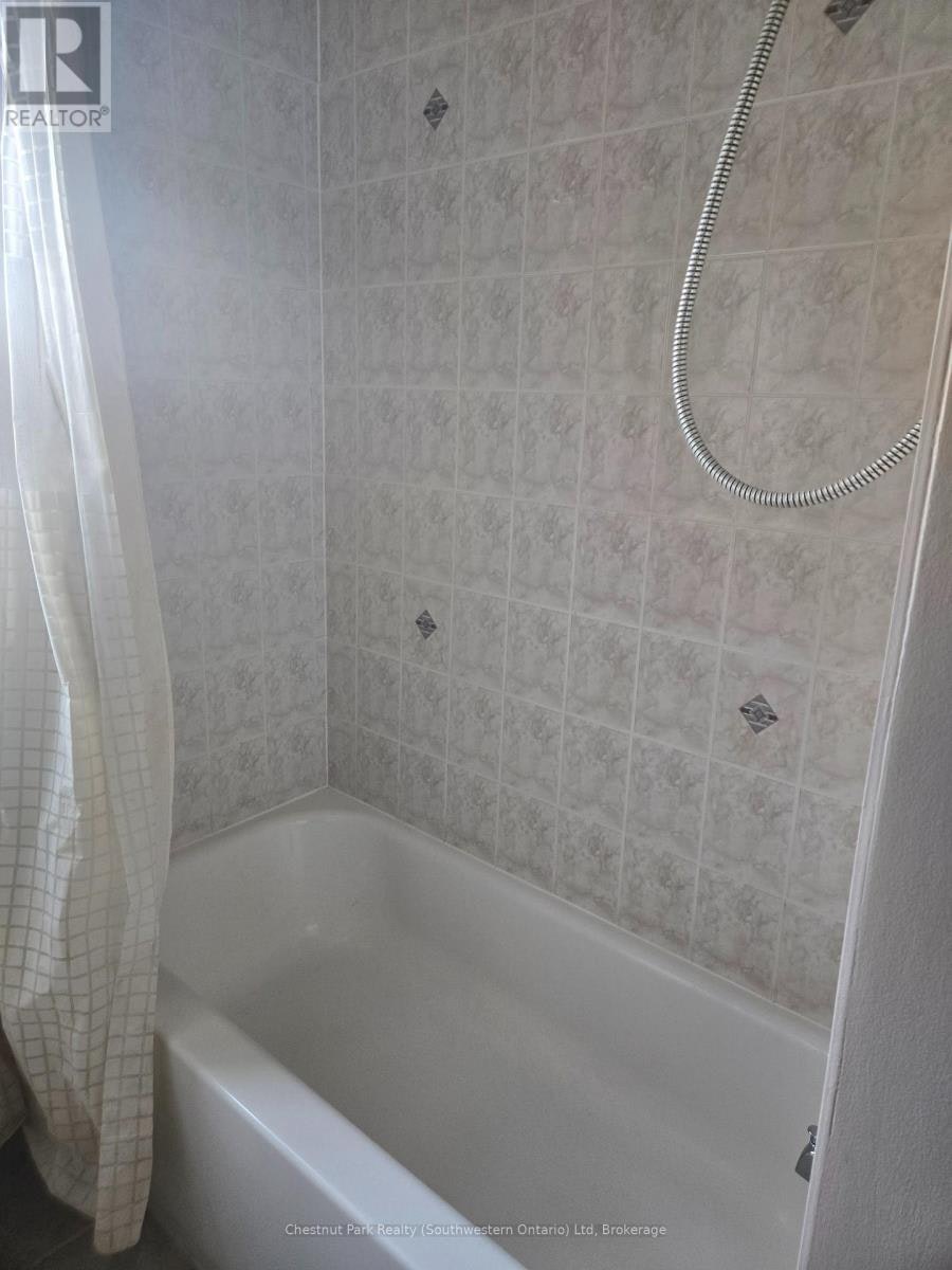 147 Baggs Crescent, Cambridge, ON, N1T 2E8 - 14