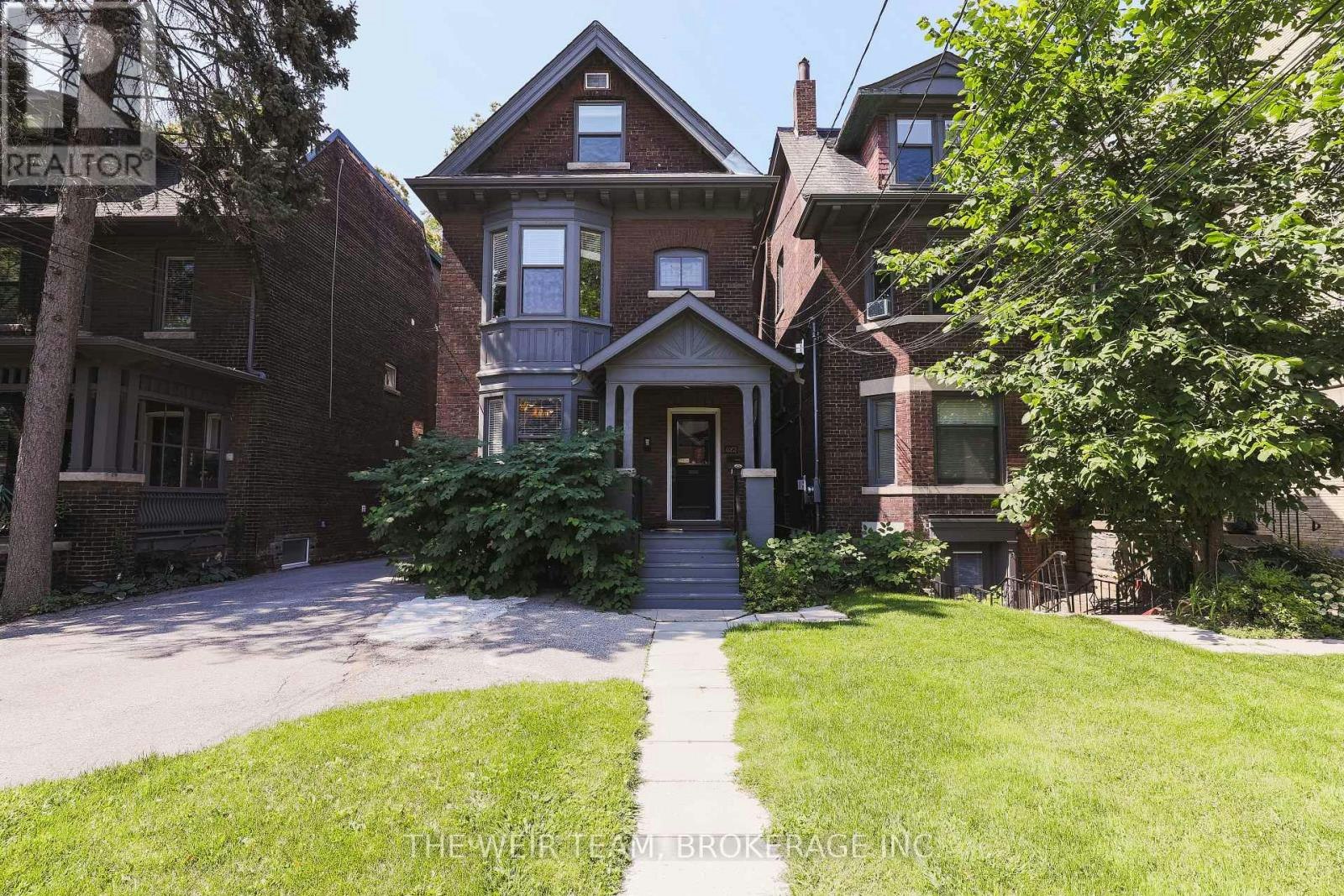MAIN-672 Broadview Avenue, Toronto, ON, M4K 2P1