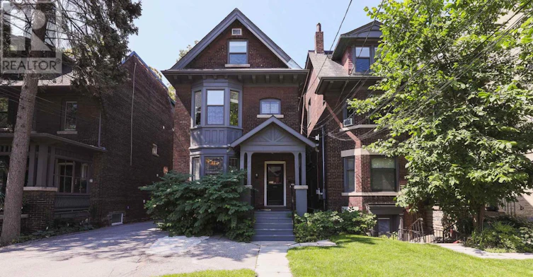 MAIN-672 Broadview Avenue, Toronto, ON, M4K 2P1