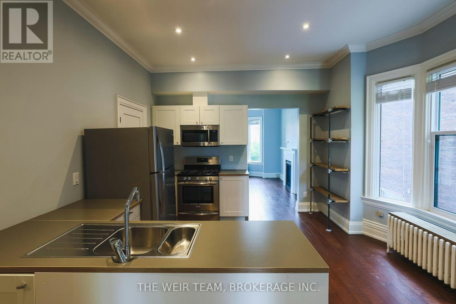 MAIN-672 Broadview Avenue, Toronto, ON, M4K 2P1 - 12