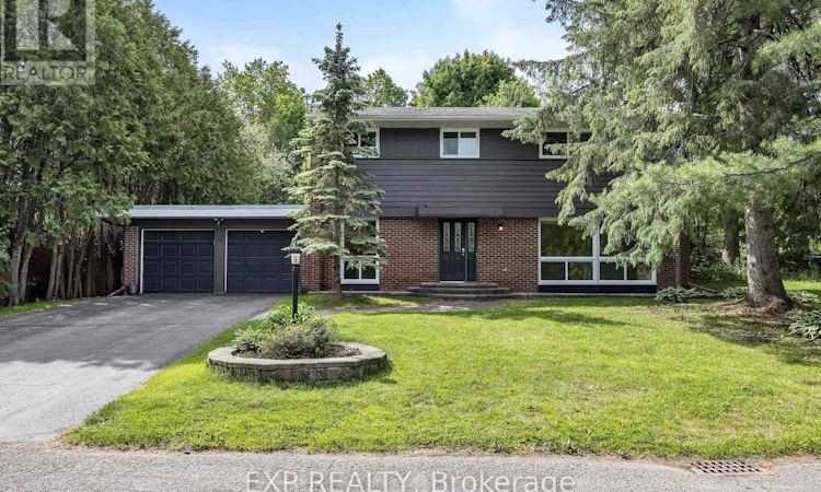 14 Carr Crescent