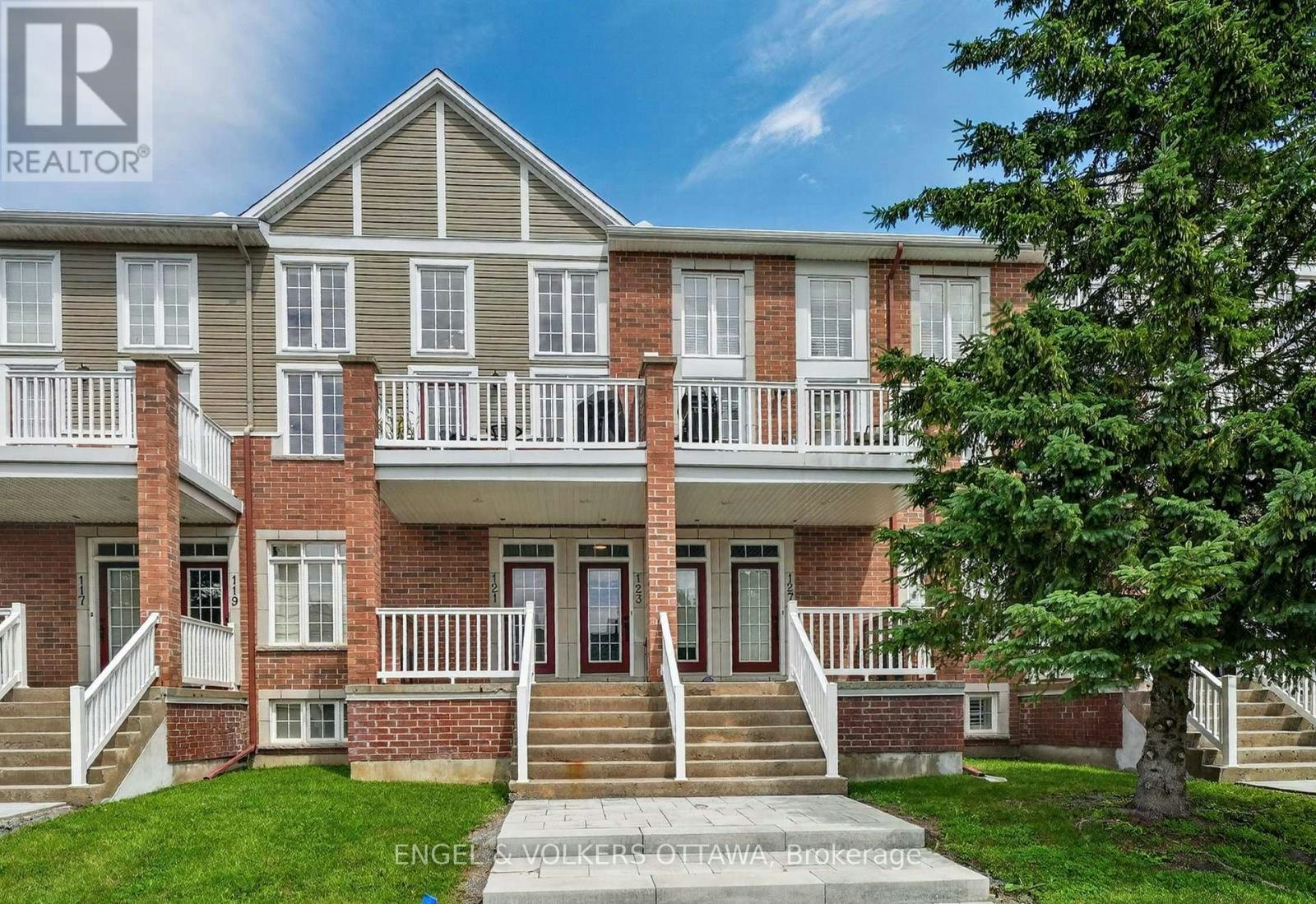 123 Eye Bright Crescent, Ottawa, ON, K1V 2K6