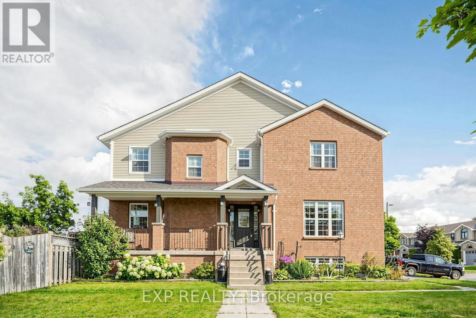 33 Wrendale Crescent, Georgina, ON, L4P 4C4