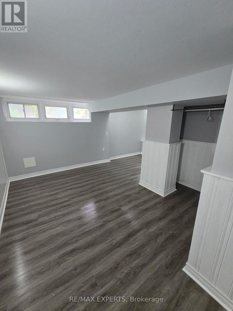 106 Sheldon Avenue, Newmarket, ON, L3Y 2L4 - 3
