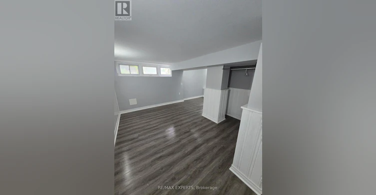 106 Sheldon Avenue, Newmarket, ON, L3Y 2L4 - 3