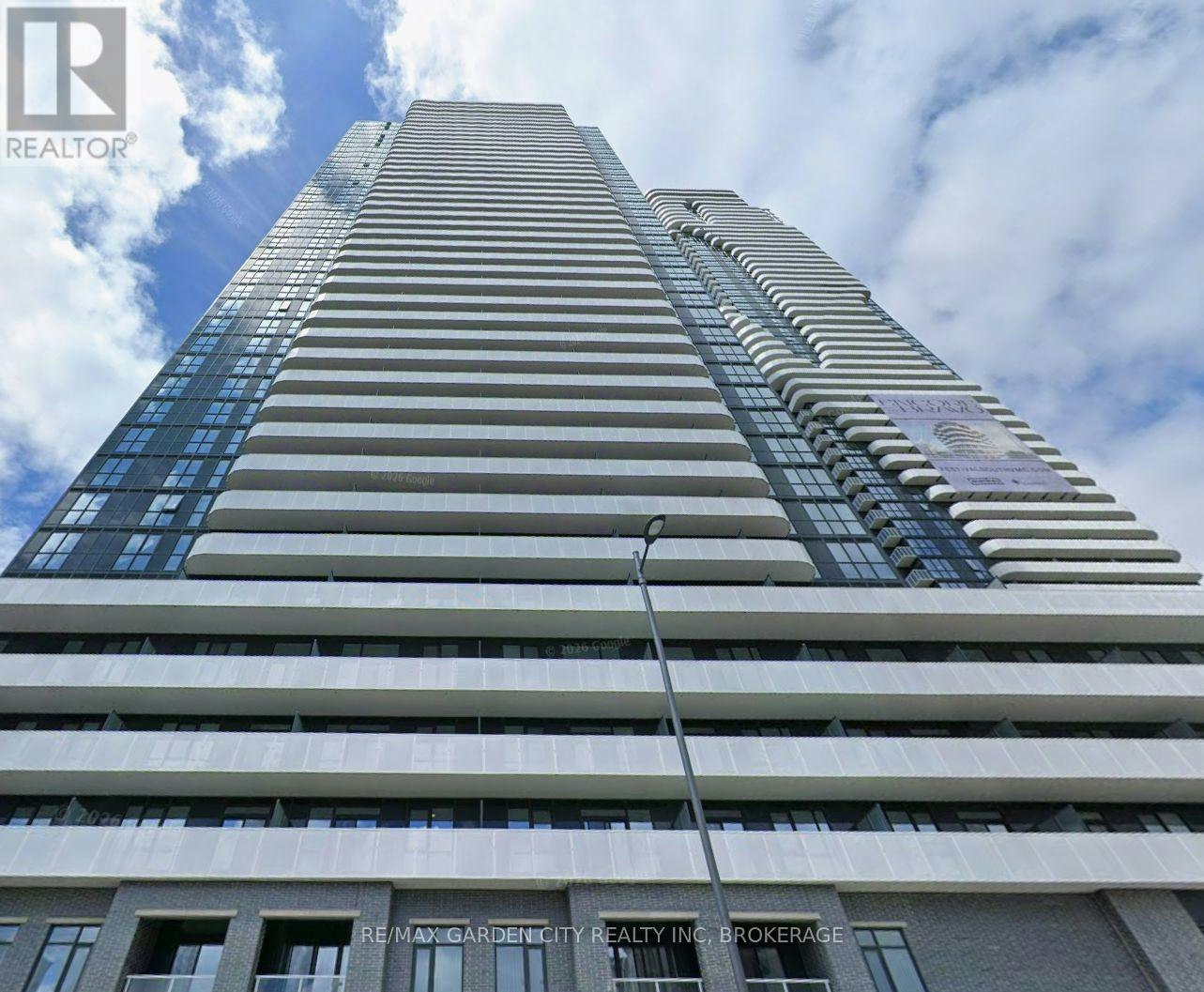 1701-28 Interchange Way W, Vaughan, ON, L4K 0P8