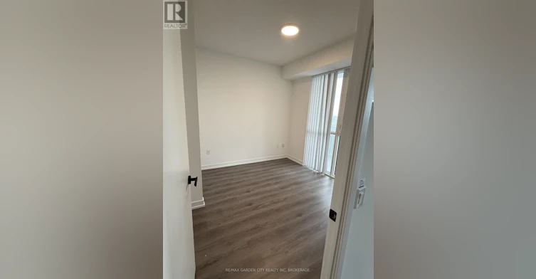 1701-28 Interchange Way W, Vaughan, ON, L4K 0P8 - 4