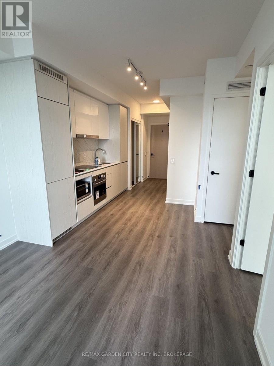 1701-28 Interchange Way W, Vaughan, ON, L4K 0P8 - 3