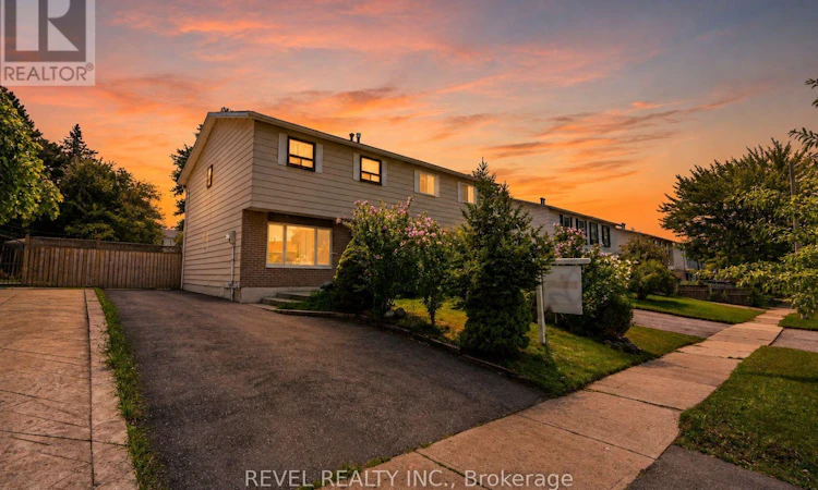 24 Bramhall Circle