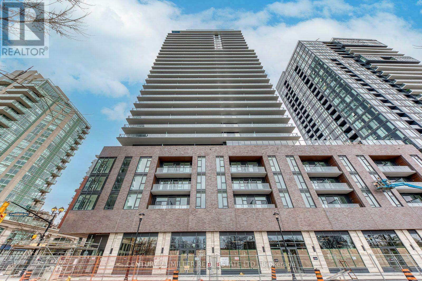 319-2075 Lakeshore Road, Burlington, ON, L7R 1E2 - 3