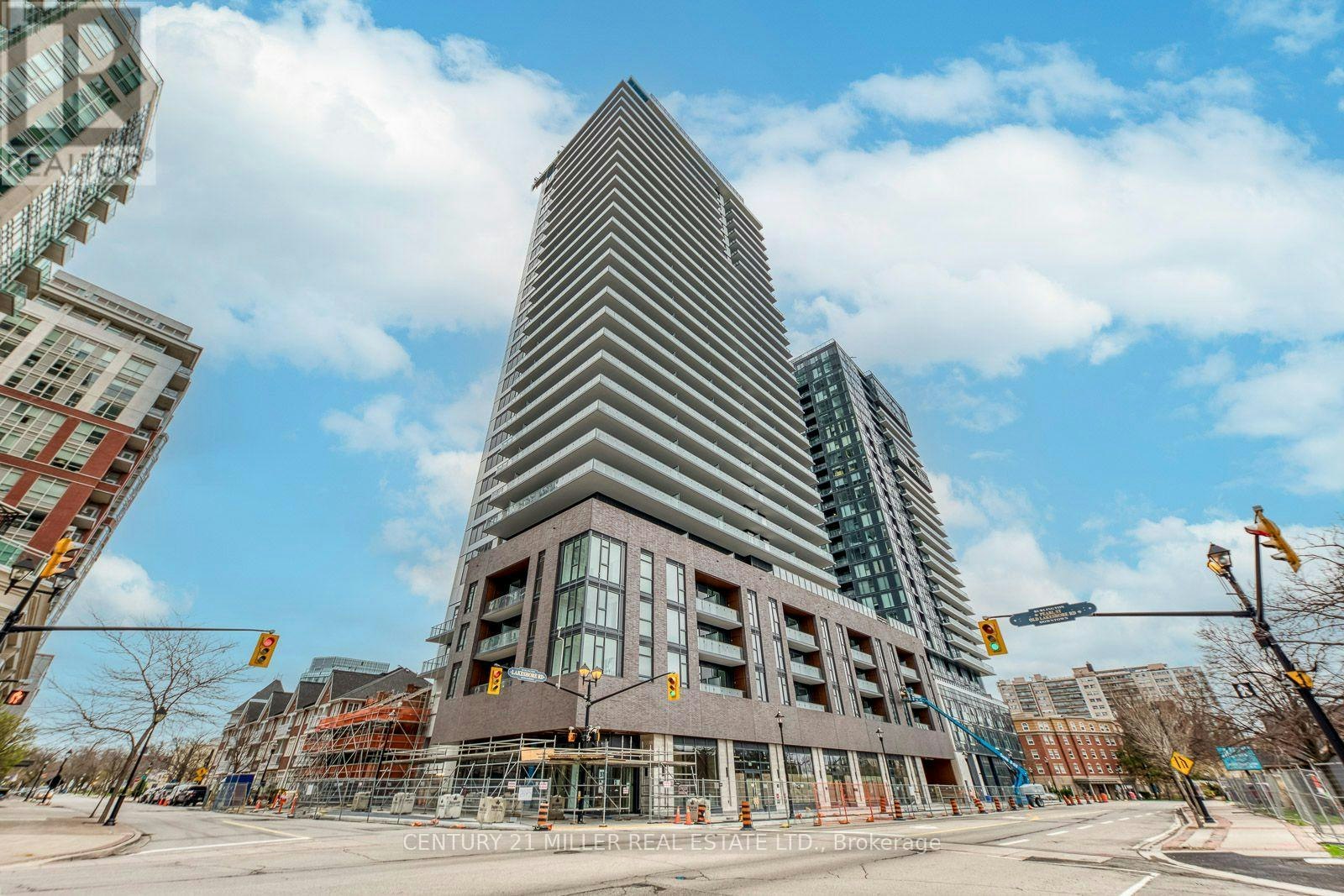 319-2075 Lakeshore Road, Burlington, ON, L7R 1E2 - 2