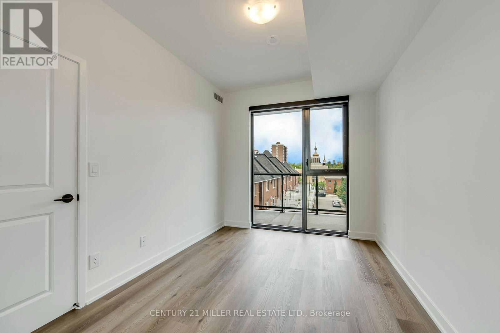 319-2075 Lakeshore Road, Burlington, ON, L7R 1E2 - 18