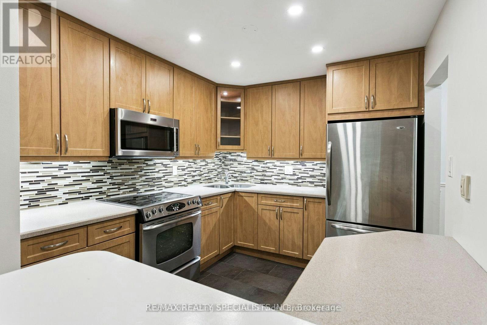 55-3500 Glen Erin Drive, Mississauga, ON, L5L 1W6 - 6