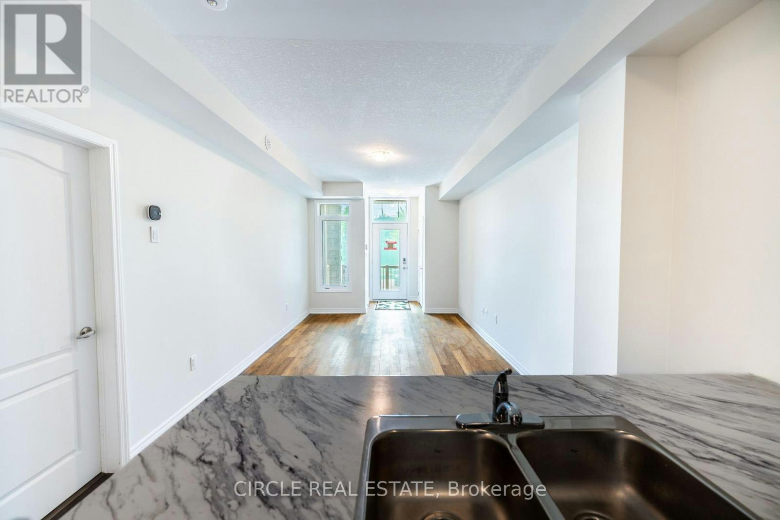 7-5016 Serena Drive, Lincoln, ON, L3J 0T2 - 8