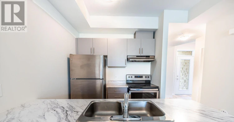 7-5016 Serena Drive, Lincoln, ON, L3J 0T2 - 9