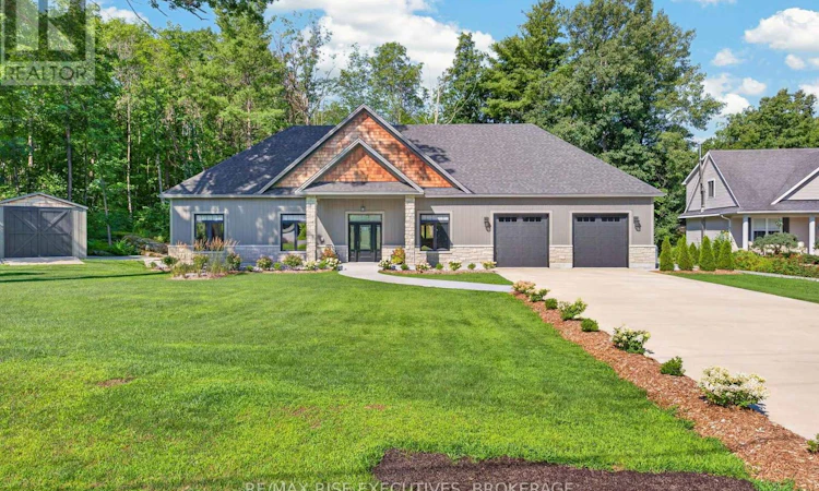 4 Headlands Way