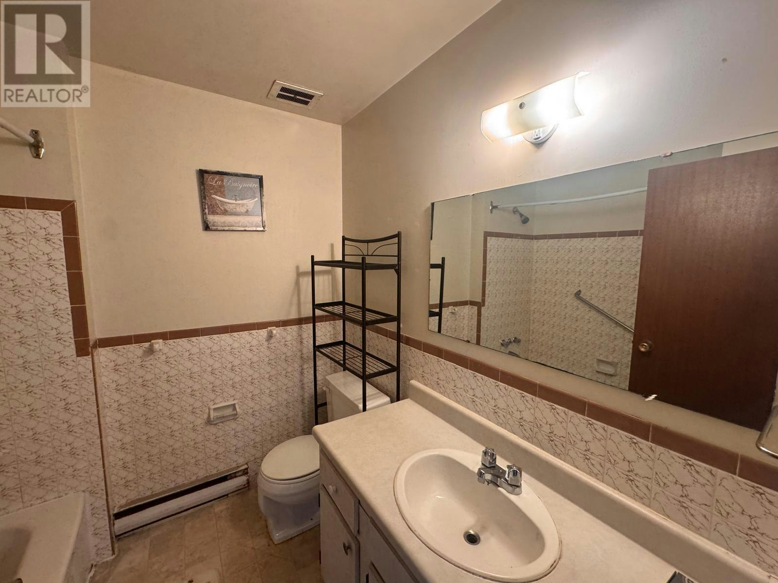 980 Wellington Street E, Sault Ste. Marie, ON, P6A 2N5 - 6