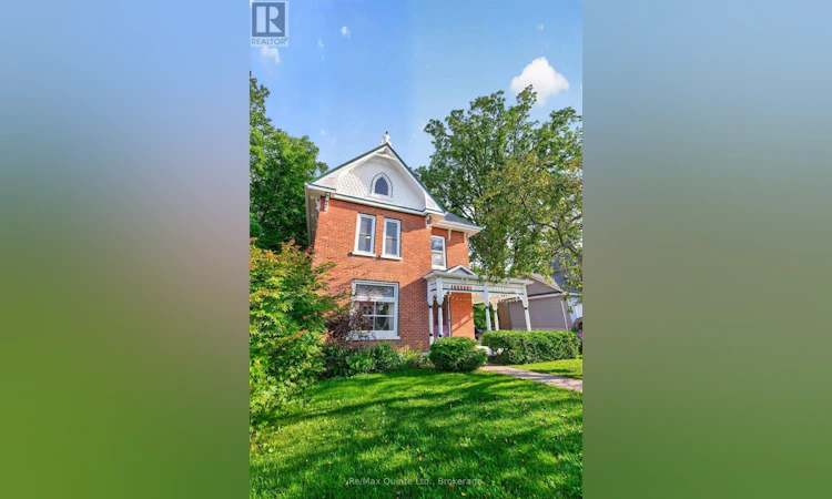 97 St Lawrence Street W