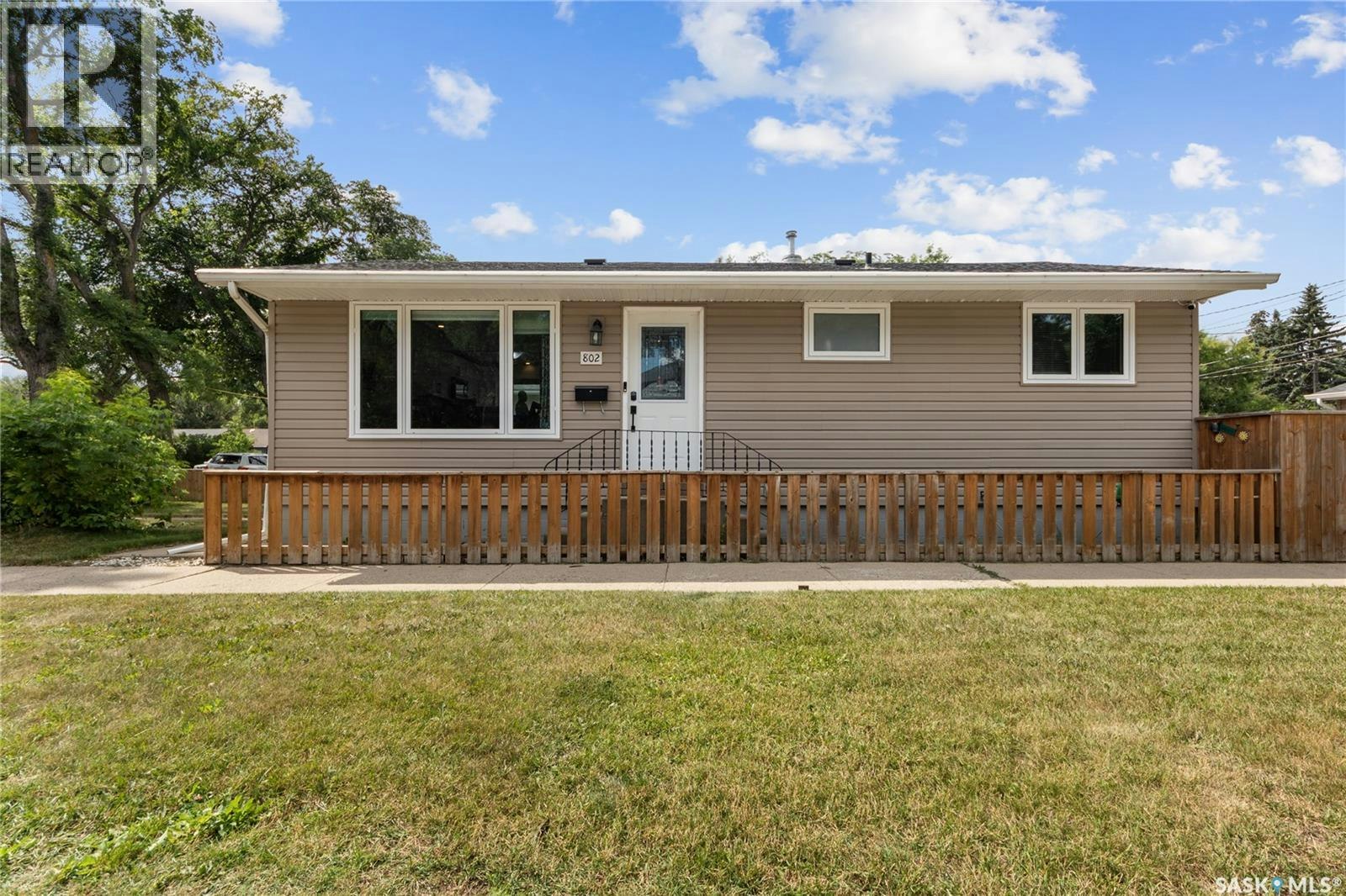 W-802 31st Street W, Saskatoon, SK, S7L 0R8