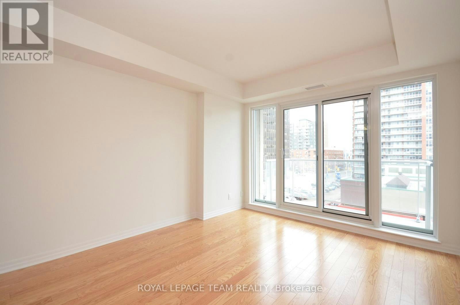 404-242 Rideau Street, Ottawa, ON, K1N 0B7 - 8