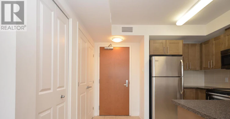 404-242 Rideau Street, Ottawa, ON, K1N 0B7 - 4