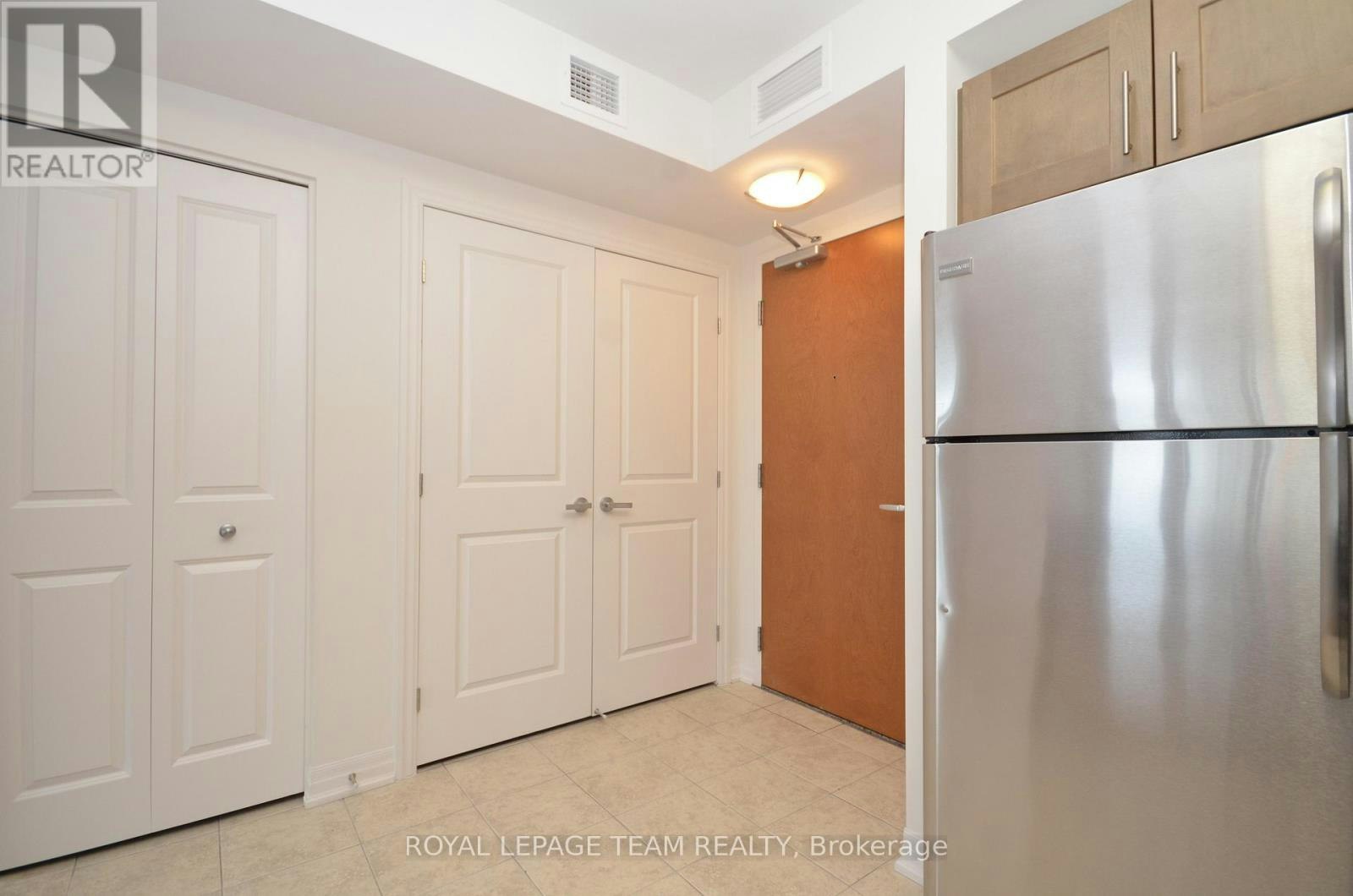 404-242 Rideau Street, Ottawa, ON, K1N 0B7 - 6