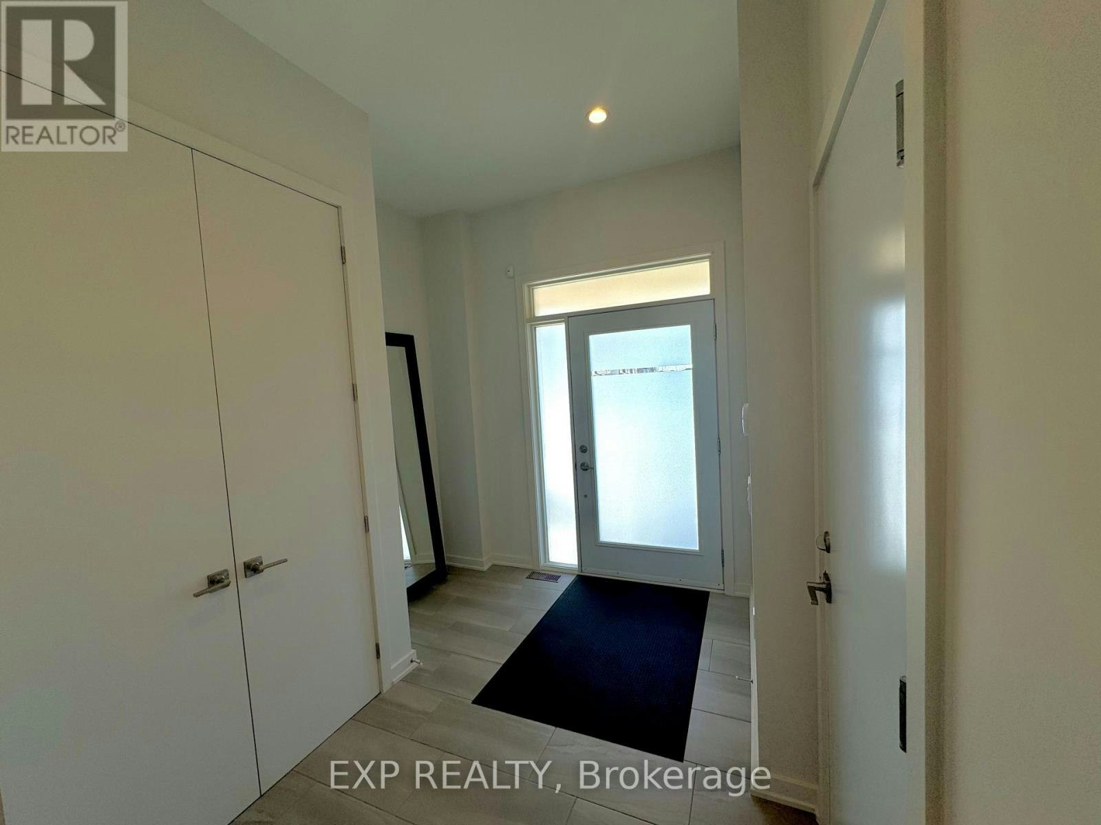 622 Summerhill Street, Ottawa, ON, K4M 0C2 - 2