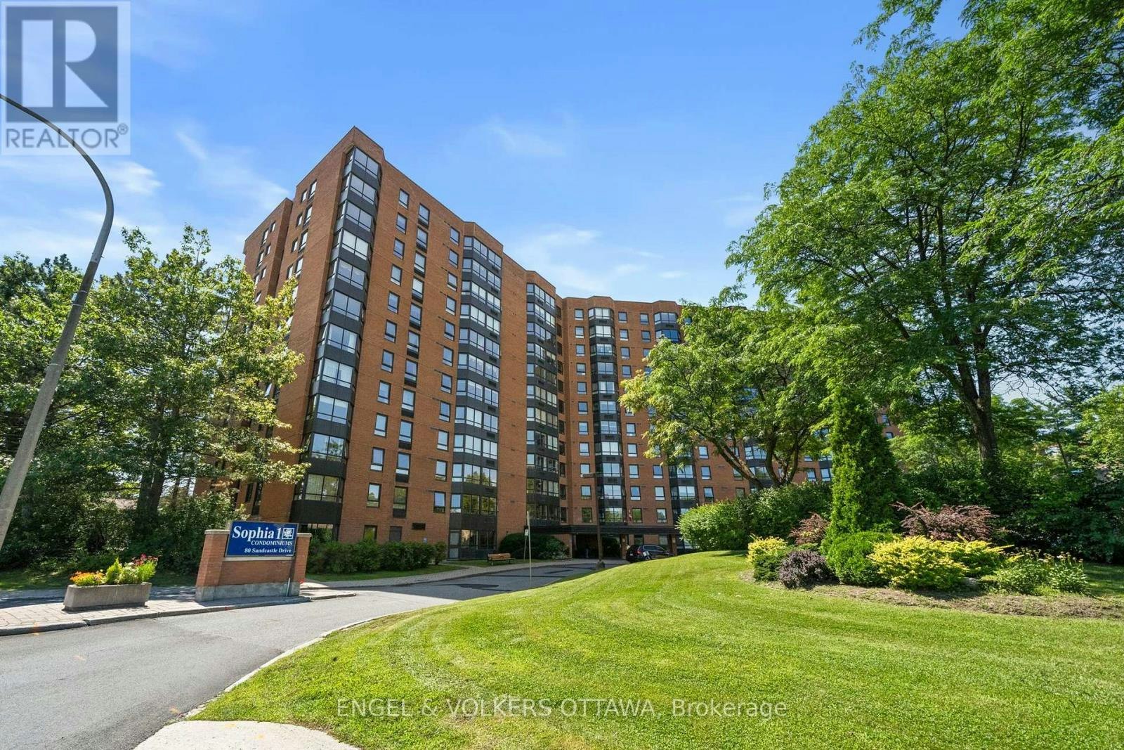 1213-80 Sandcastle Drive, Ottawa, ON, K2H 9E7